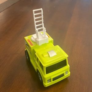 👗👗👗Fire rescue airport truck toy 👗👗👗